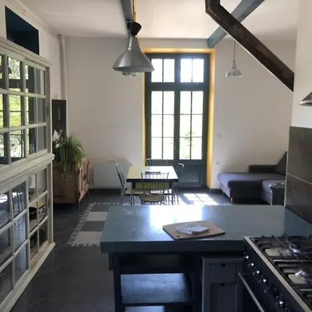 度假居 La Distillerie Couffoulens